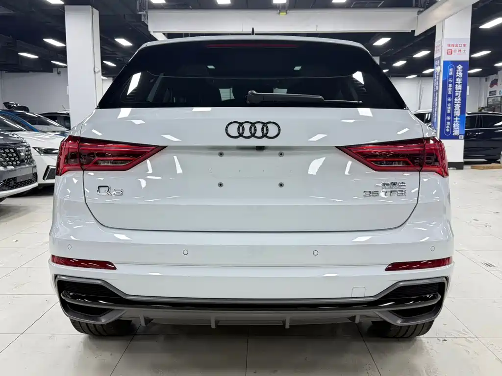 Audi Q3 — фото 6