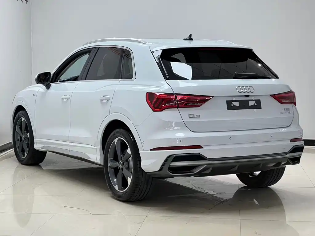 Audi Q3 — фото 4