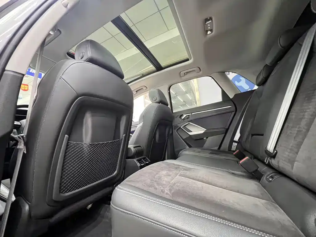 Audi Q3 — фото 7