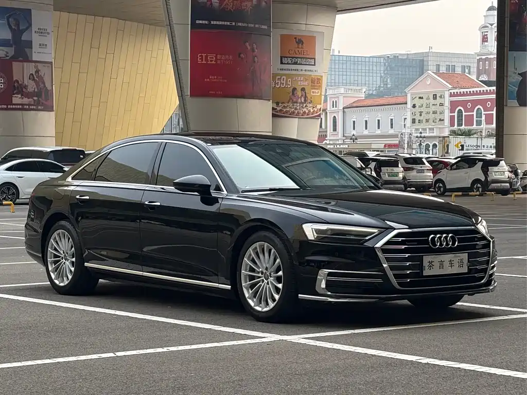 Audi A8 — фото 3