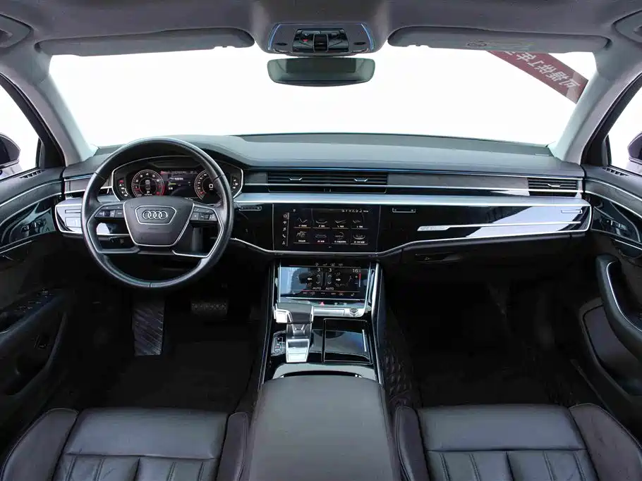 Audi A8 — фото 10
