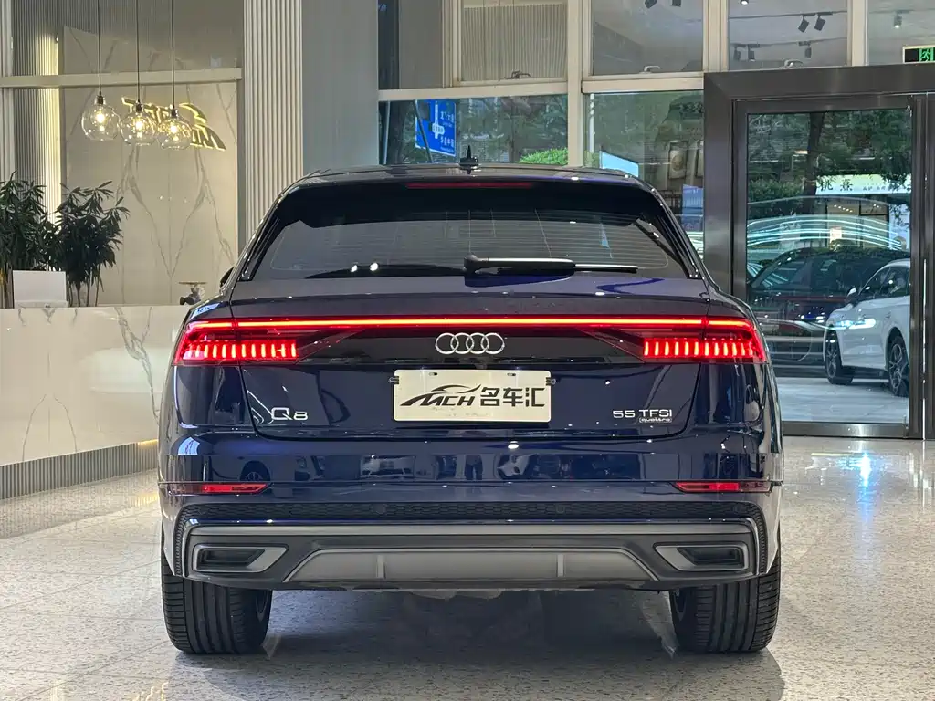 Audi Q8 — фото 4