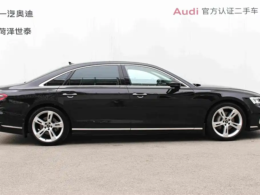 Audi A8 — фото 2