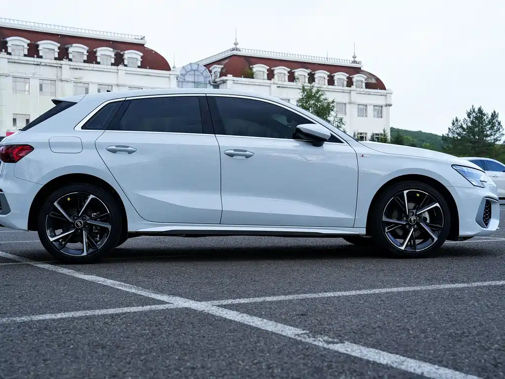 Audi A3 — фото 7