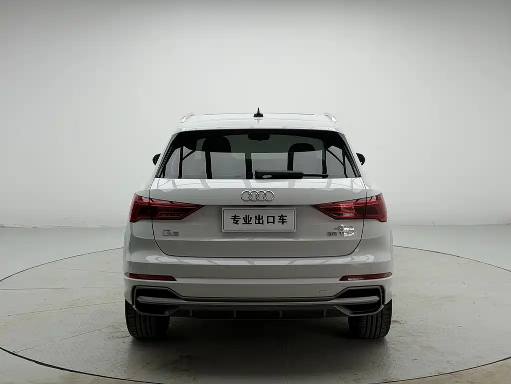 Audi Q3 — фото 5