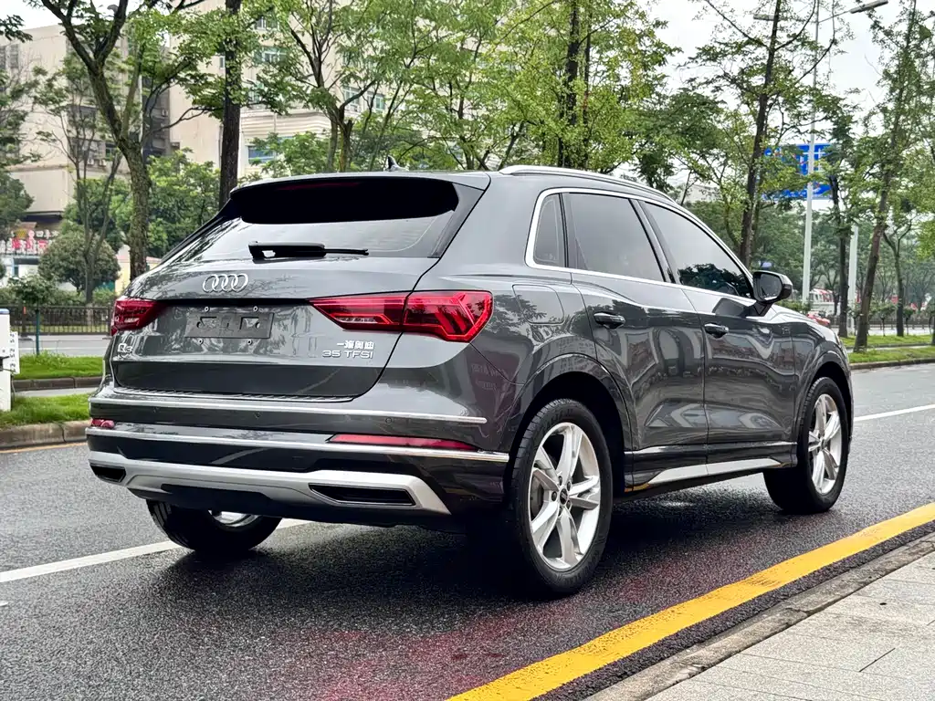 Audi Q3 — фото 4
