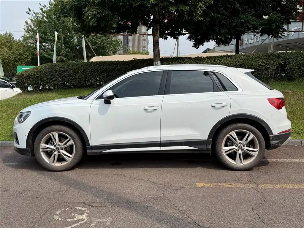 Audi Q3 — фото 3