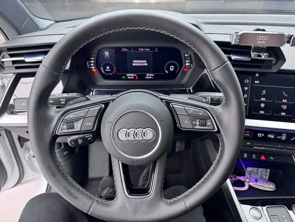 Audi A3 — фото 9