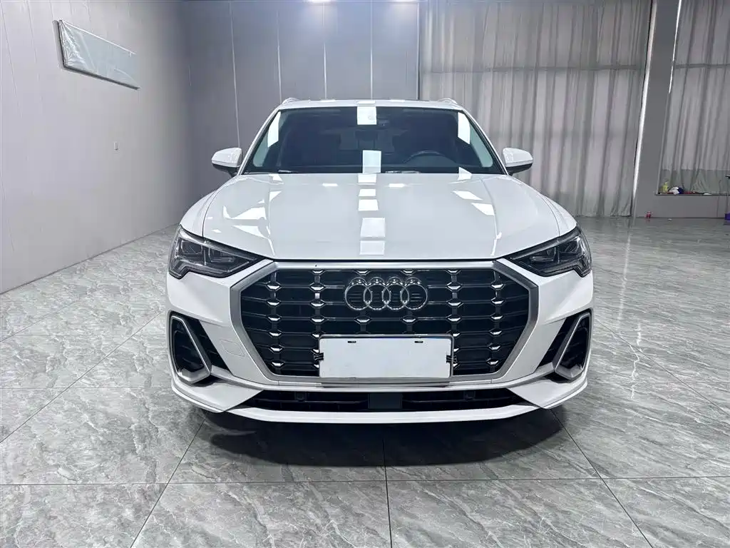 Audi Q3 — фото 2
