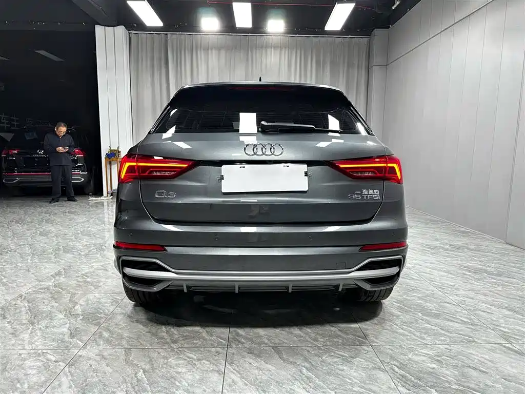 Audi Q3 — фото 5