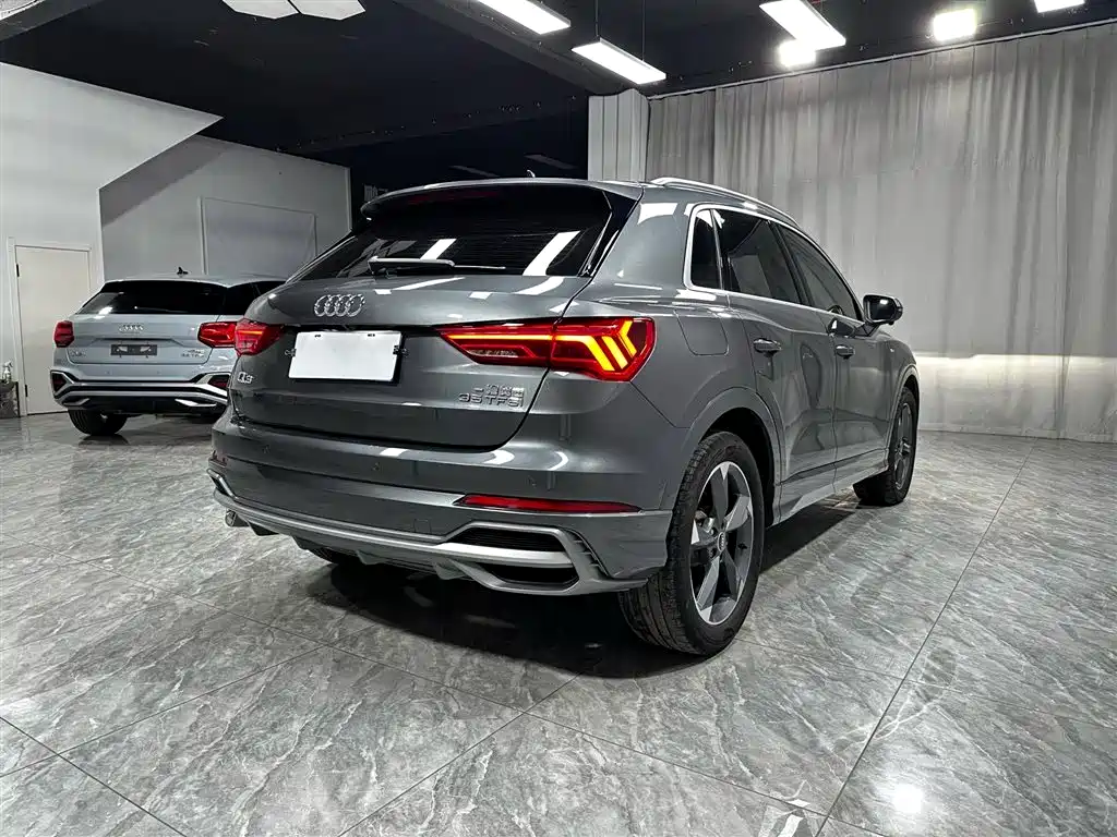 Audi Q3 — фото 6