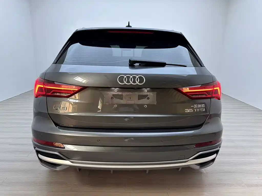 Audi Q3 — фото 5