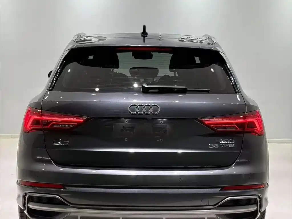 Audi Q3 — фото 5