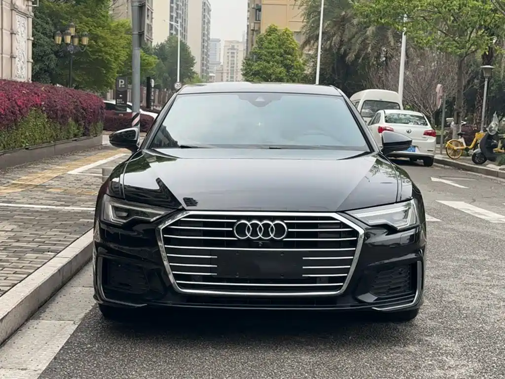Audi A6L — фото 9