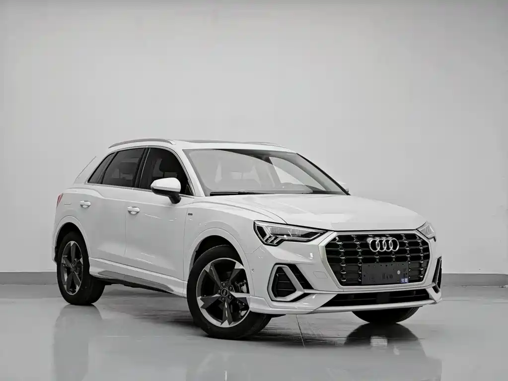 Audi Q3 — фото 3