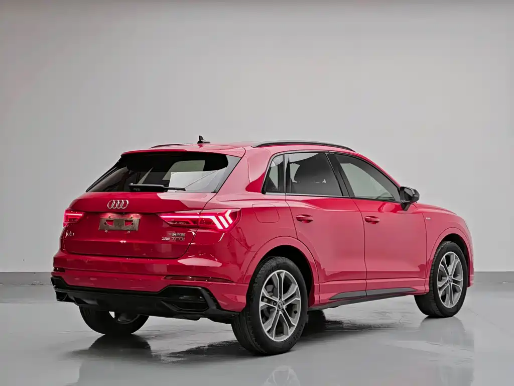 Audi Q3 — фото 5