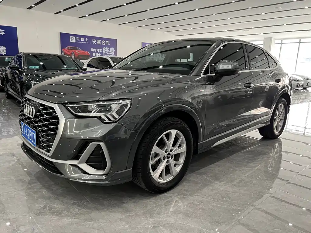 Audi Q3 Sportback — фото 23