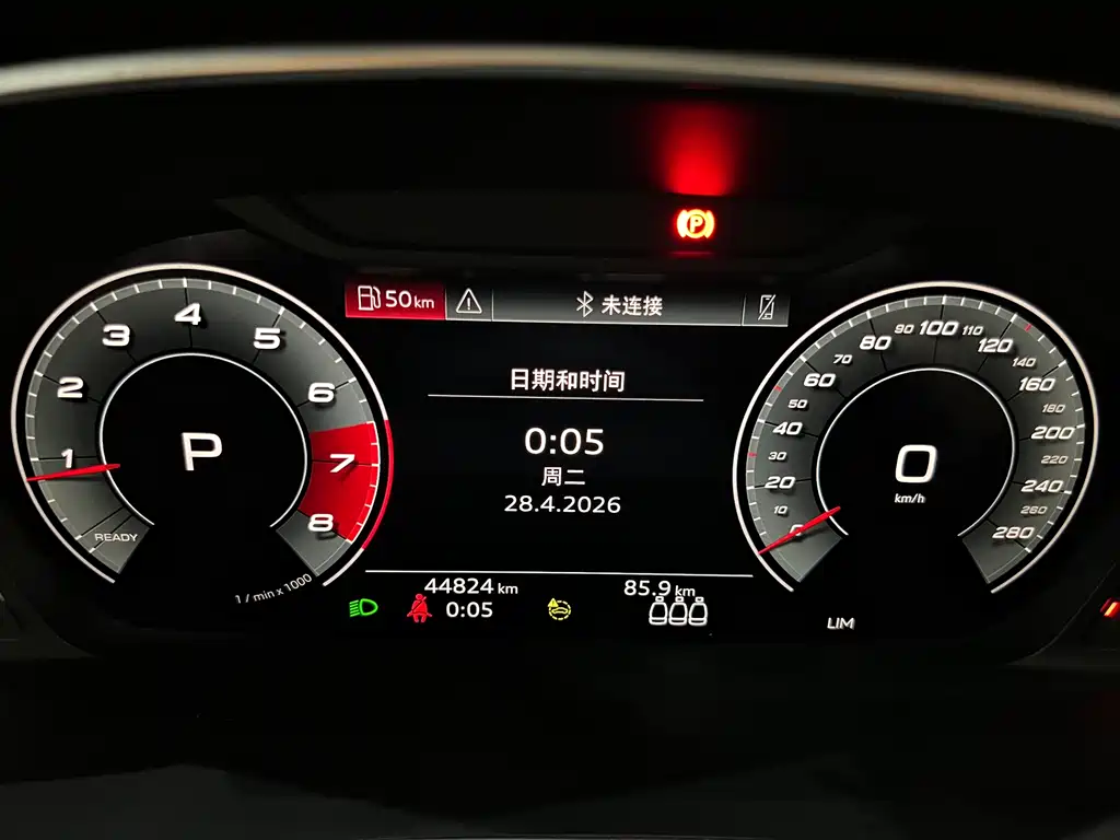 Audi Q3 Sportback — фото 38