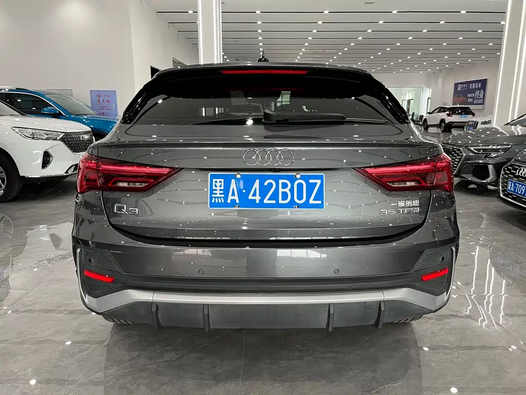 Audi Q3 Sportback — фото 5