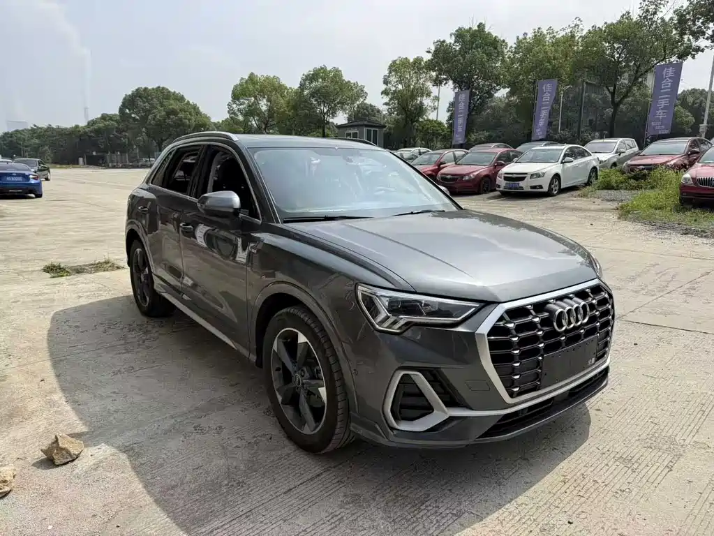 Audi Q3 — фото 2