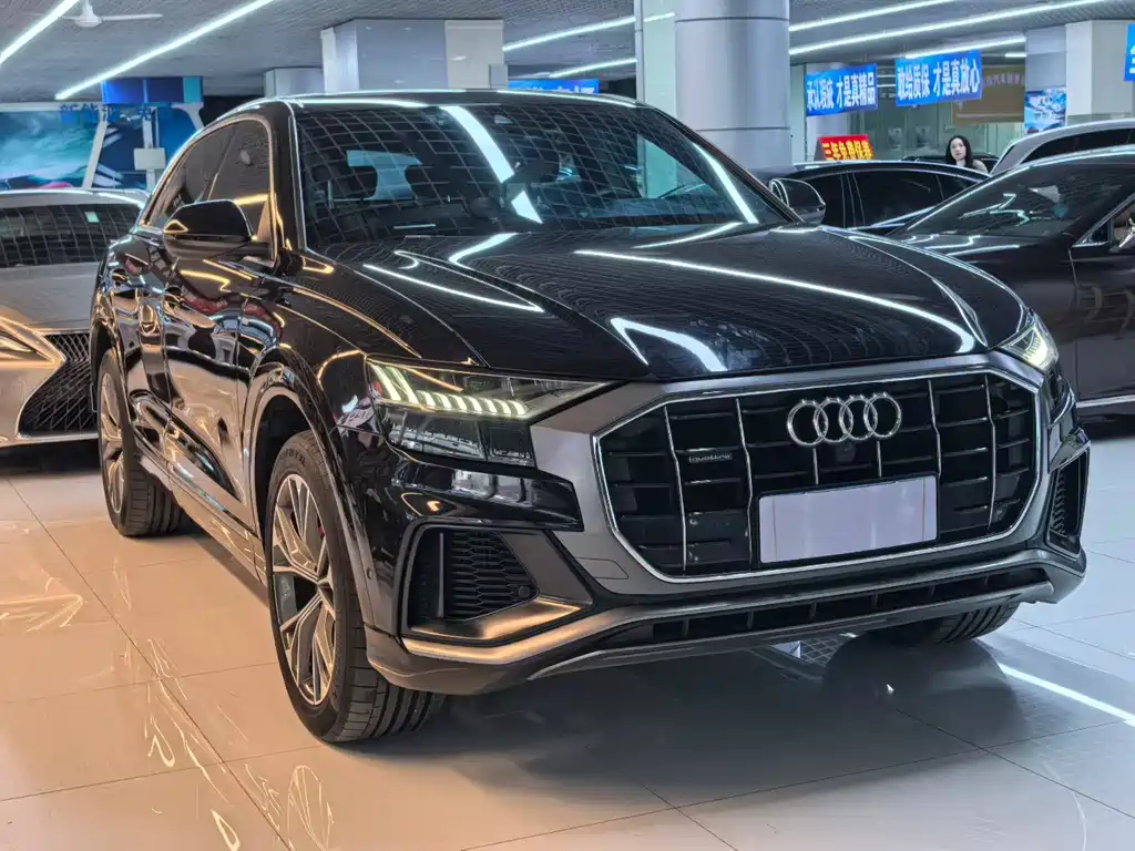 Audi Q8 — фото 3