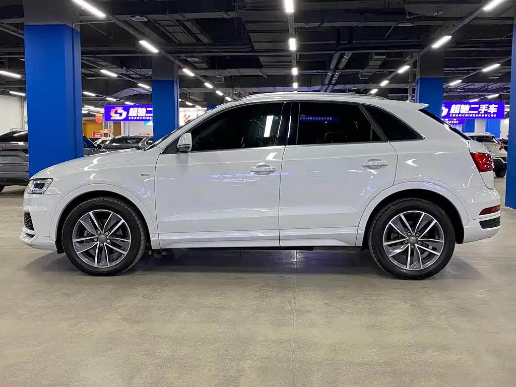 Audi Q3 — фото 8