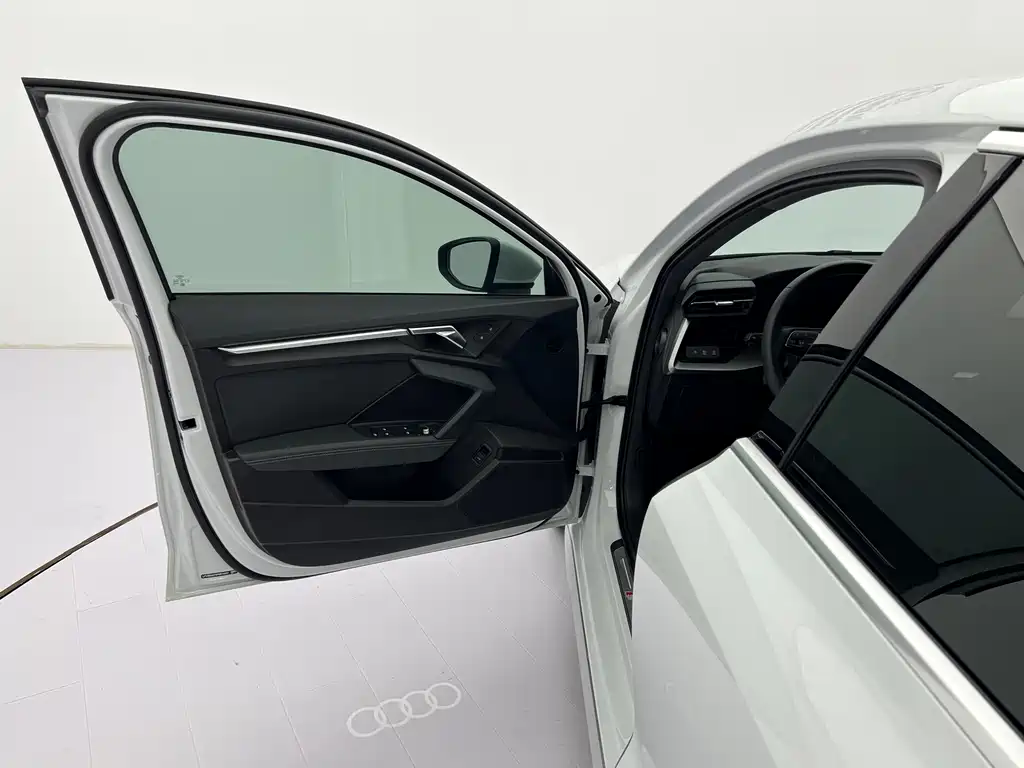Audi A3 — фото 23