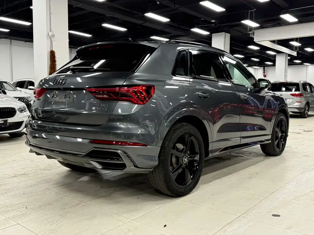 Audi Q3 — фото 5