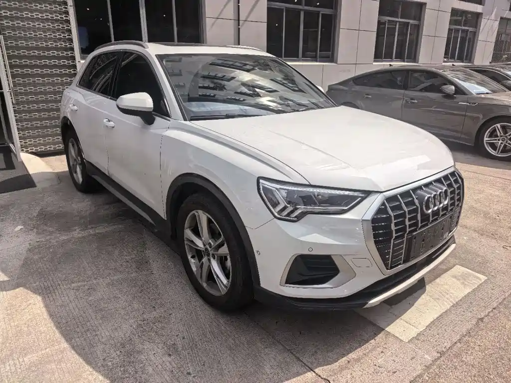 Audi Q3 — фото 3