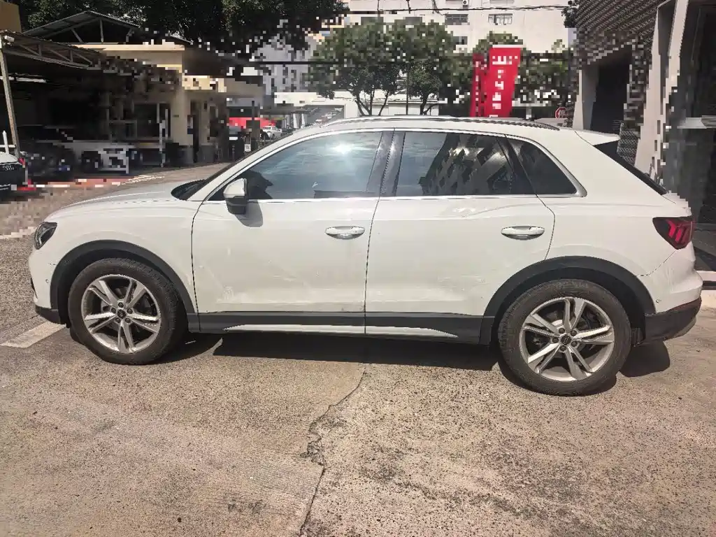 Audi Q3 — фото 4