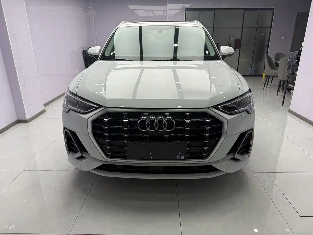 Audi Q3 — фото 2