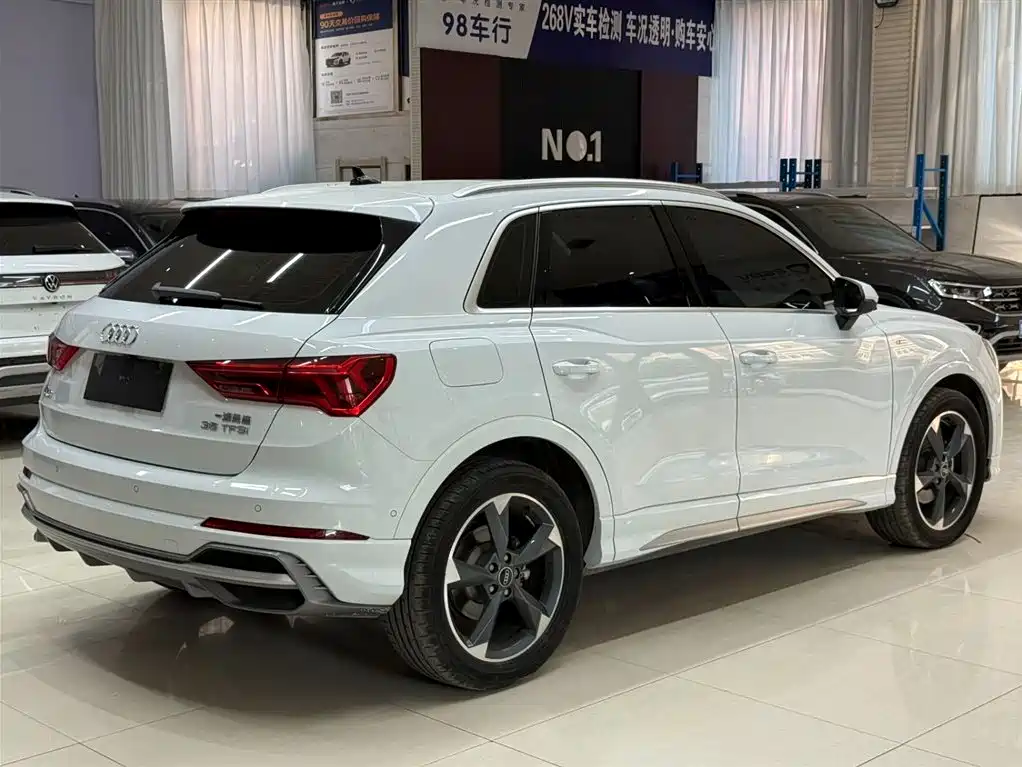 Audi Q3 — фото 4