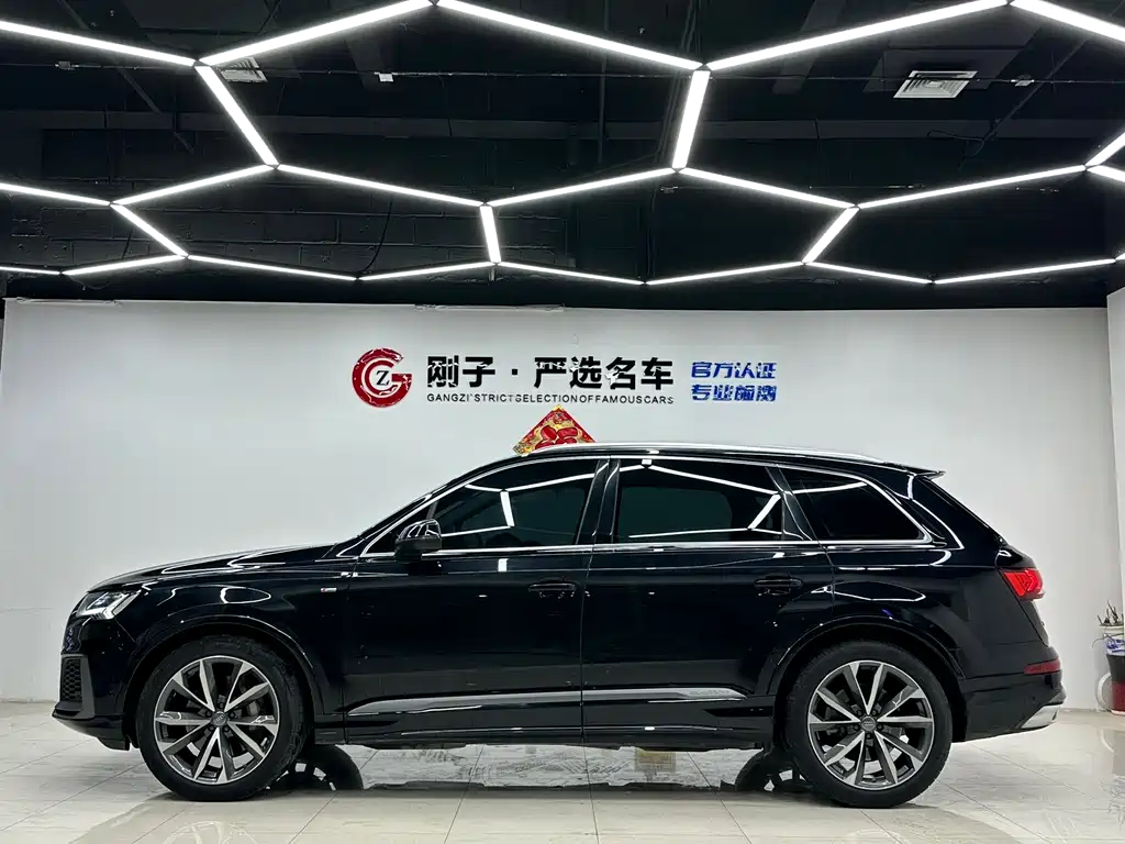 Audi Q7 — фото 4