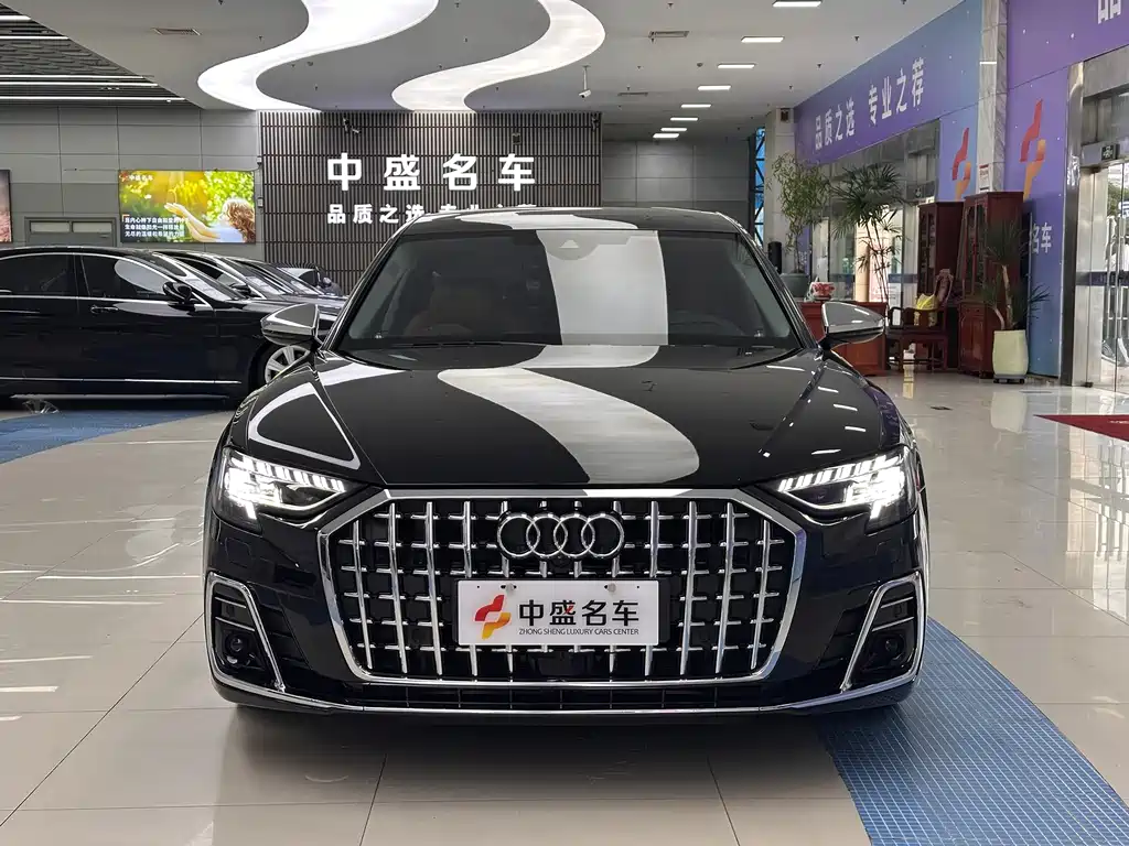 Audi A8 — фото 2