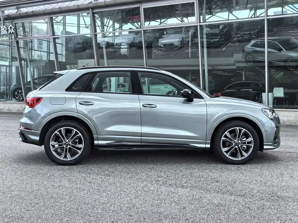 Audi Q3 — фото 4
