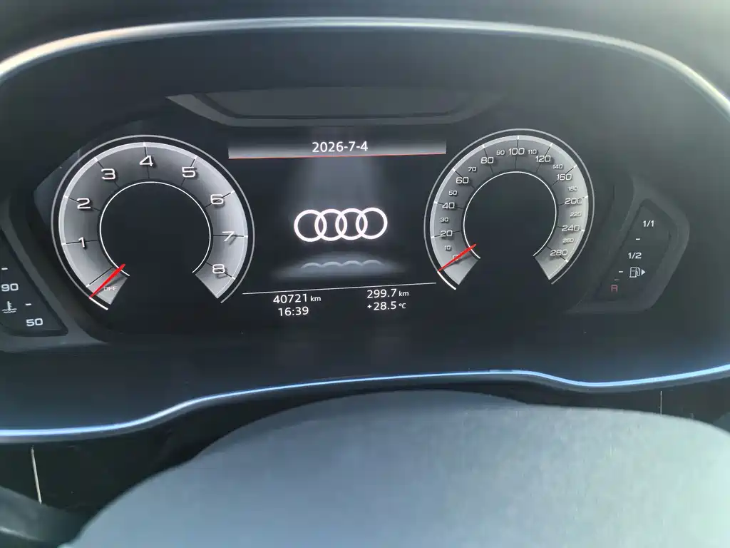 Audi Q3 — фото 6