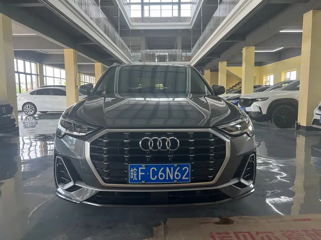 Audi Q3 — фото 3