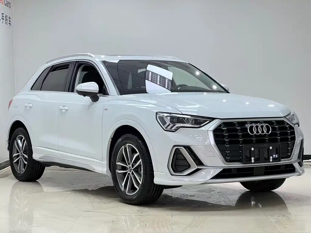 Audi Q3 — фото 3