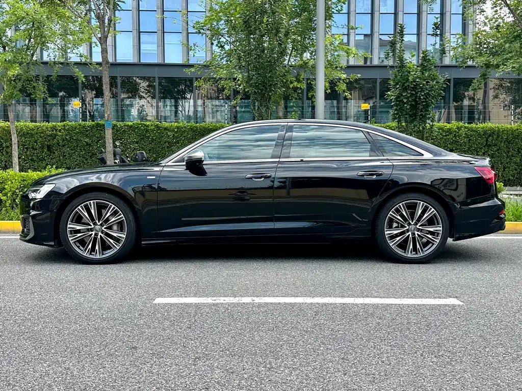 Audi A6L — фото 3