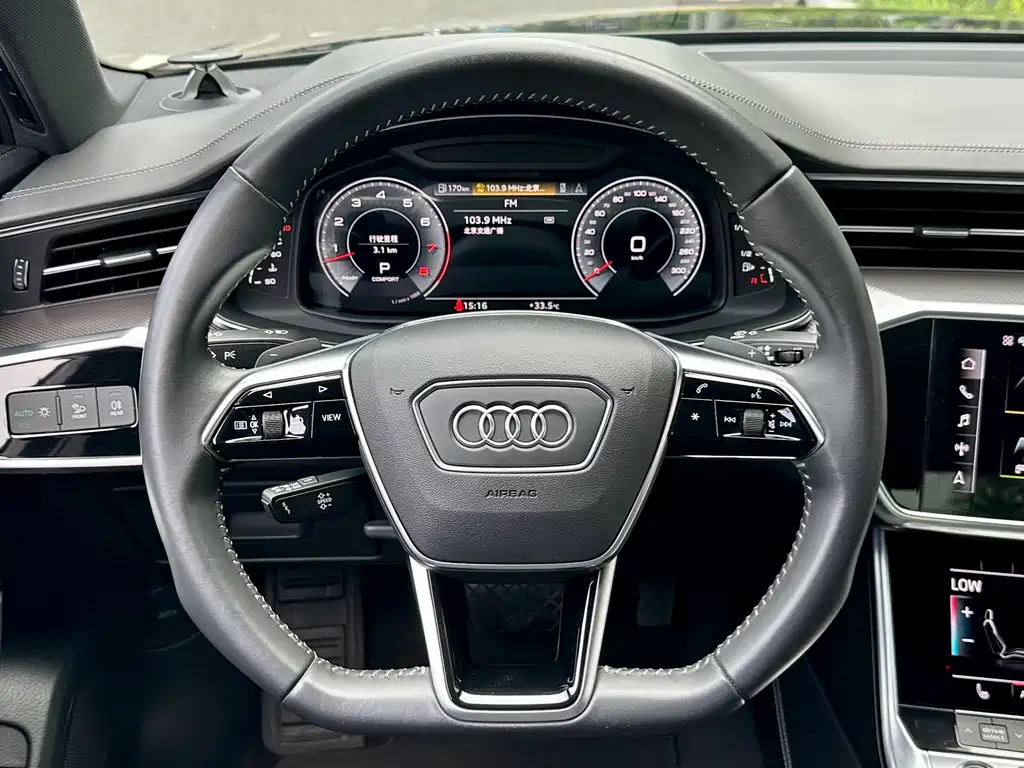 Audi A6L — фото 7