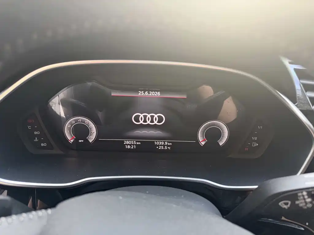 Audi Q3 — фото 5