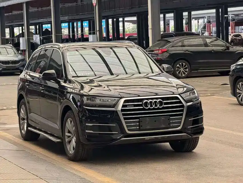 Audi Q7 — фото 3