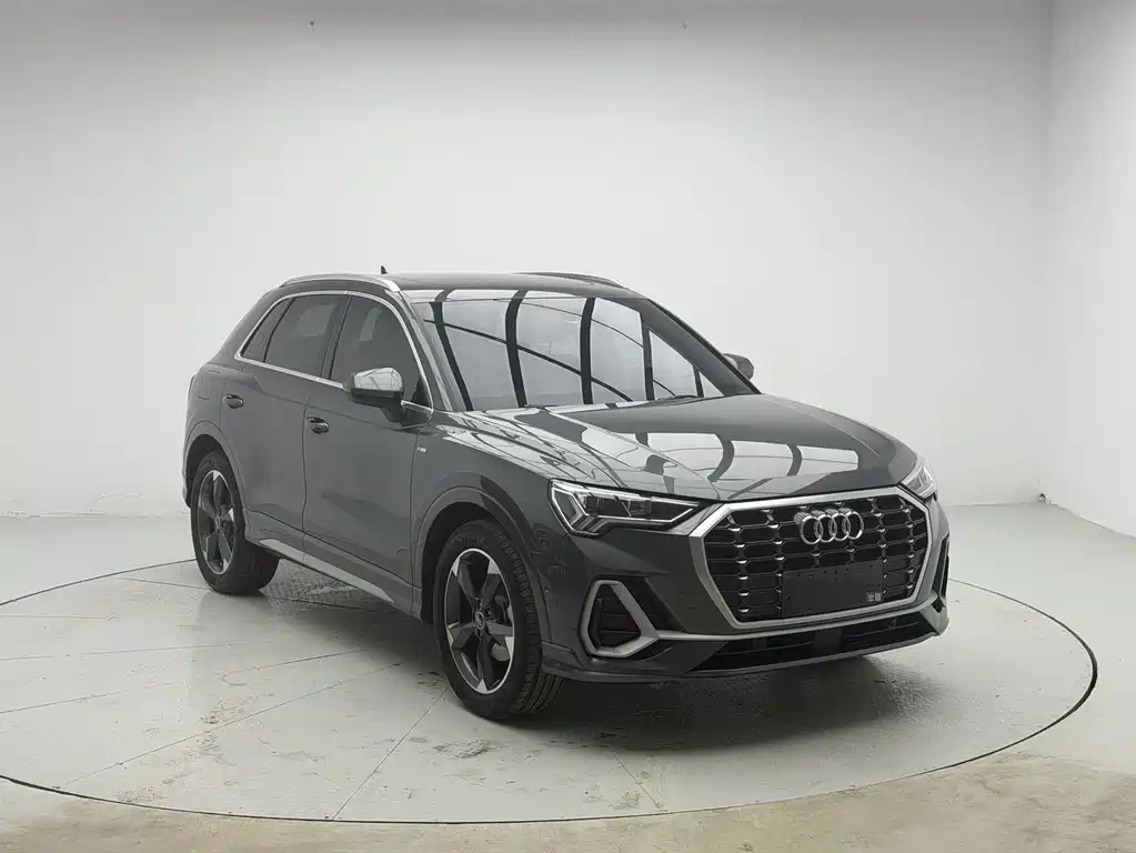 Audi Q3 — фото 3