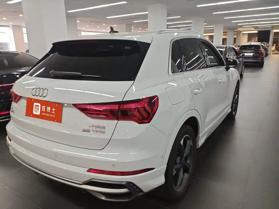 Audi Q3 — фото 5