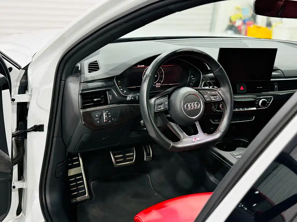 Audi S4 — фото 5