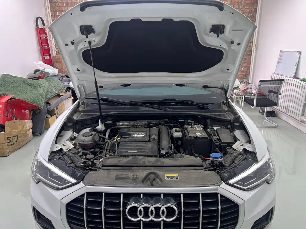 Audi Q3 — фото 21