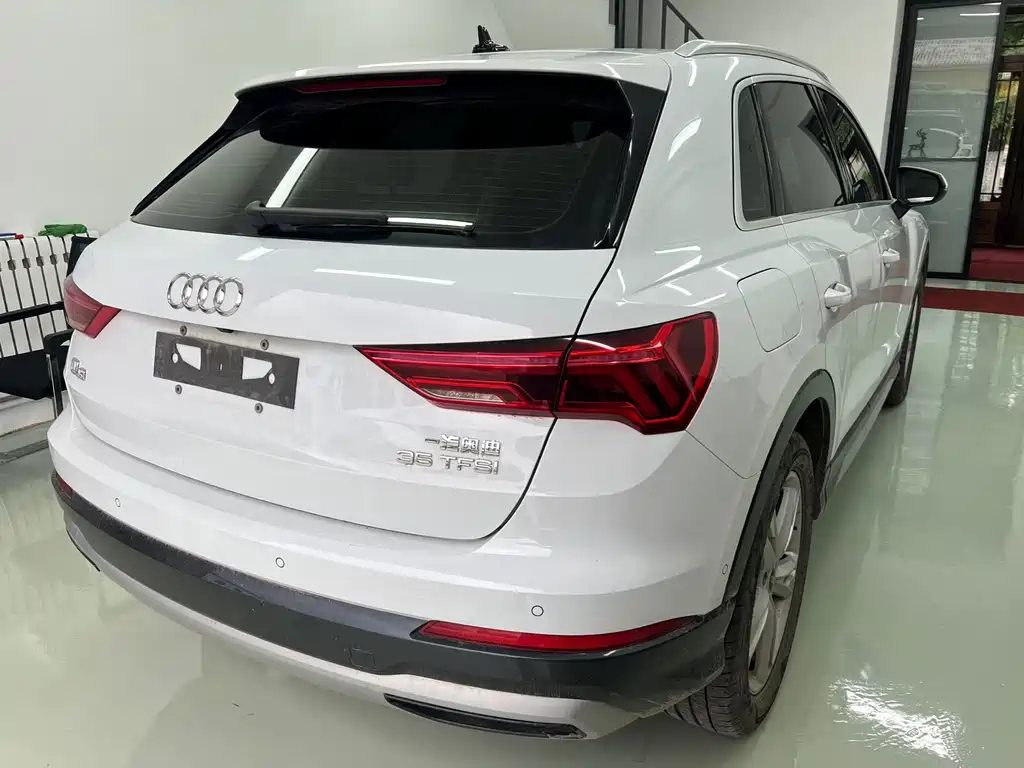 Audi Q3 — фото 5