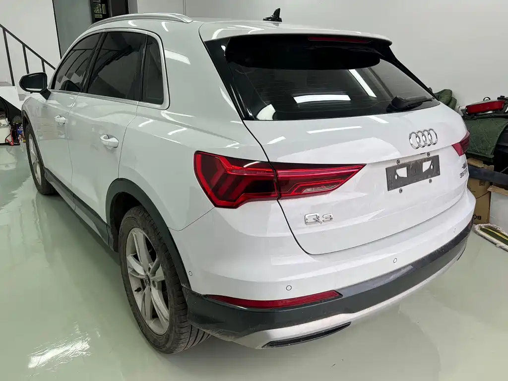 Audi Q3 — фото 7