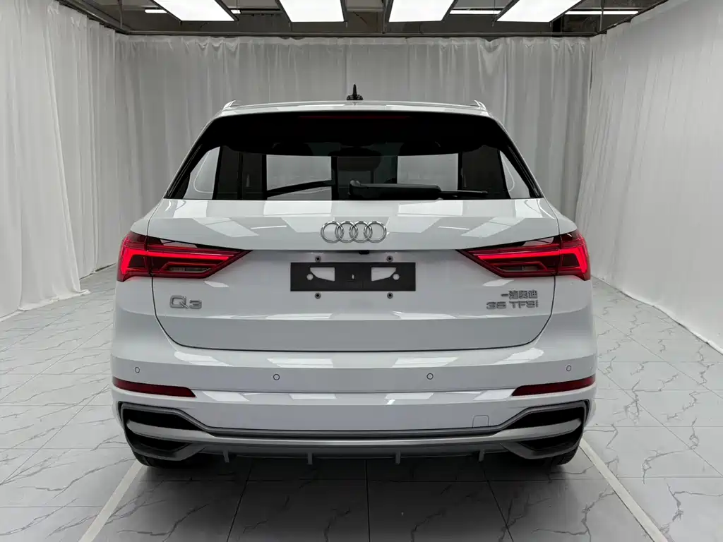 Audi Q3 — фото 5