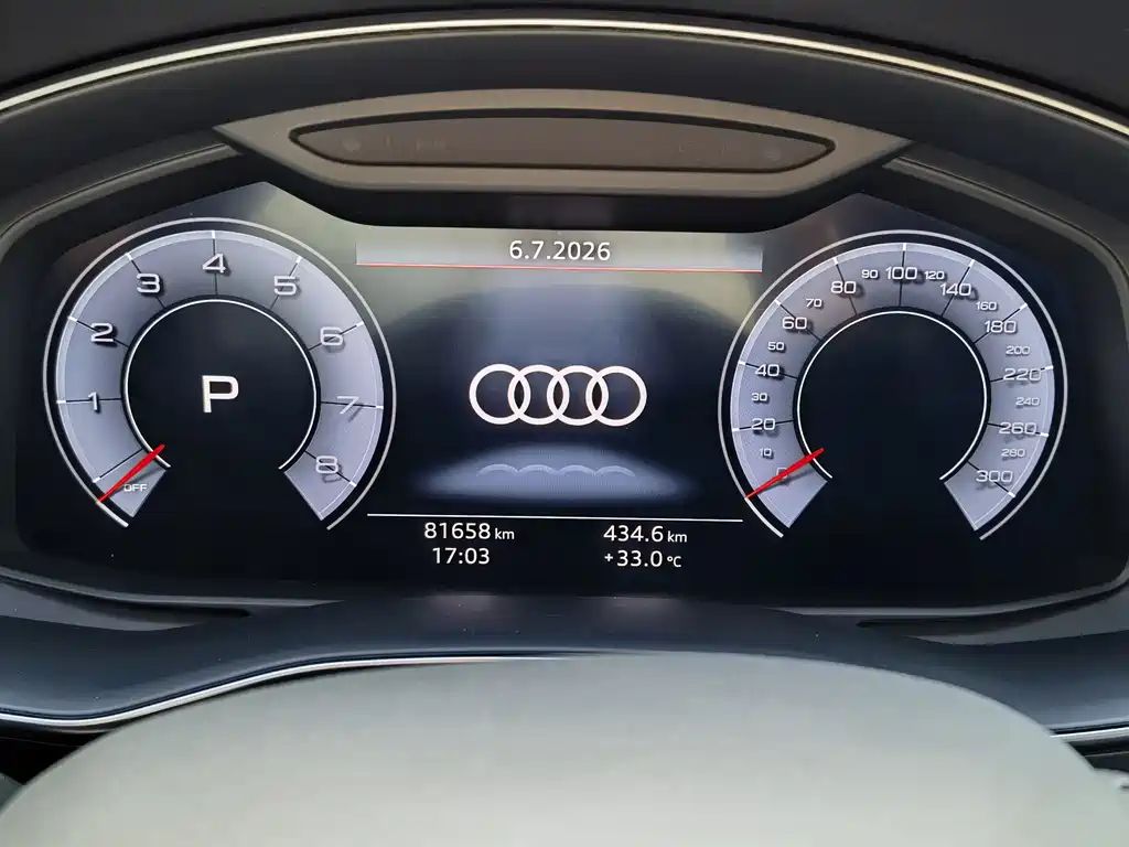 Audi Q7 — фото 6